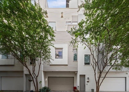 730 Ruthven - Photo 1