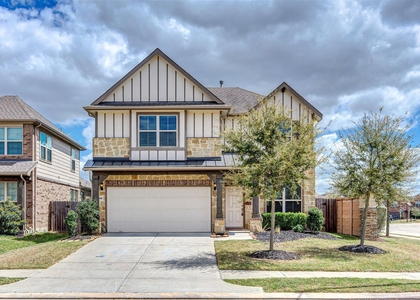 5302 Silver Ledge Drive - Photo 1