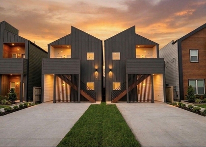 326 Clearwater Street - Photo 1