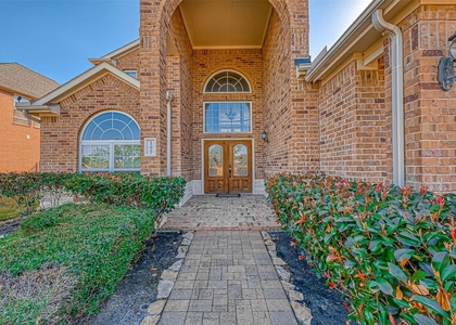 17827 Circular Quay Lane - Photo 1