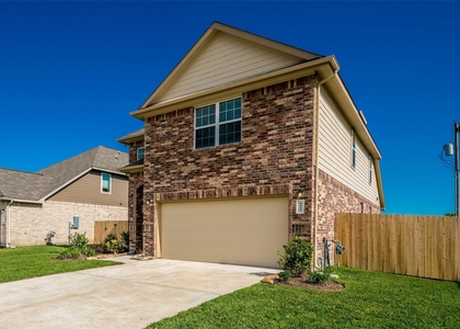 9522 Yellow Rose Drive - Photo 1