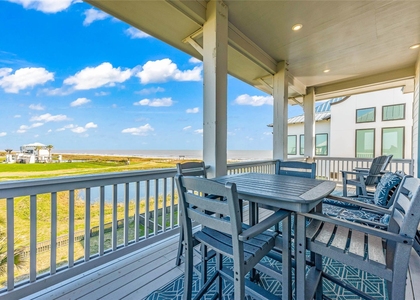 312 Seagrass - Photo 1