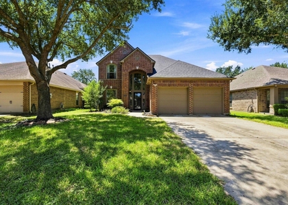5526 Walnut Glen Lane - Photo 1