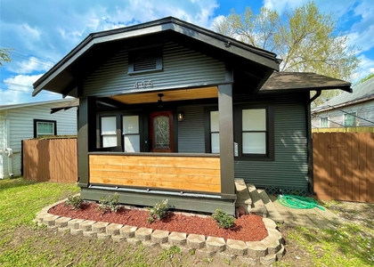 405 E 28th Street - Photo 1