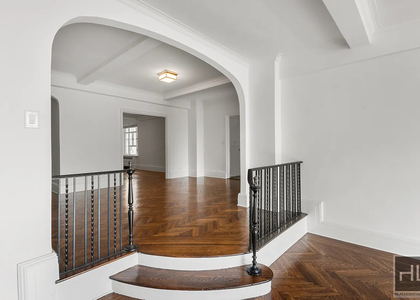 Central Park West - Photo 1
