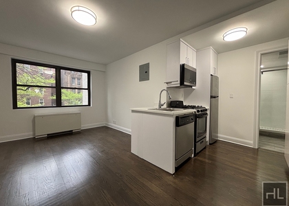 East 16 Avenue - Photo 1