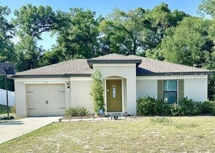 707 W Chelsea Street - Photo 1
