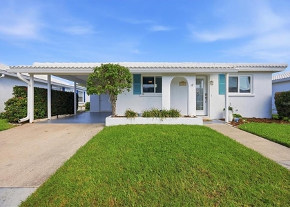 885 Spanish Drive N - Photo 1