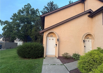 2406 Woodstock Dr - Photo 1