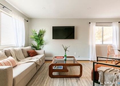516 Indian Avenue - Photo 1