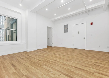 248 West 35th Street - Photo 1