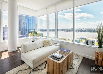 West 36th Street - Photo 1