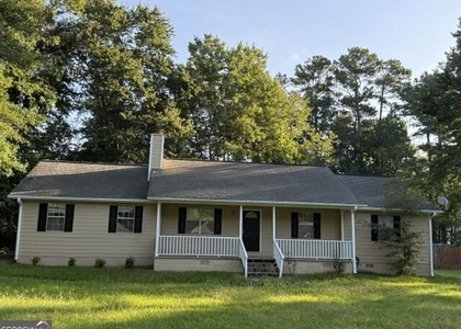 206 Lisa Court - Photo 1