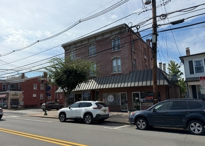56 W Somerset - Photo 1