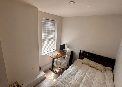 West 34th Street - Photo 1