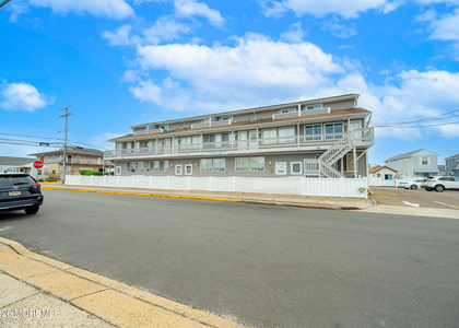 1713 Boulevard Boulevard - Photo 1