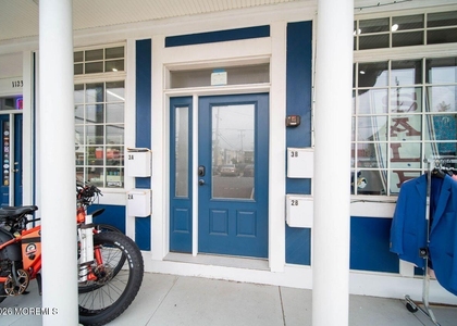 1125 E Ocean Avenue - Photo 1