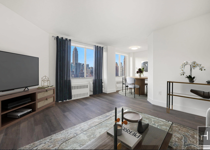Second Avenue - Photo 1