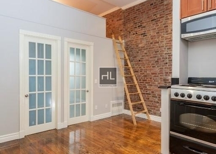 West 14 Street - Photo 1