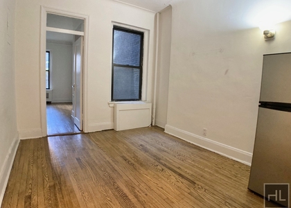 East 87 Street - Photo 1