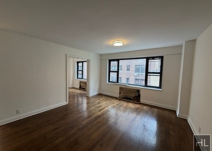 East 56 Street - Photo 1