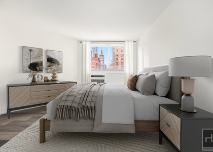 Second Avenue - Photo 1