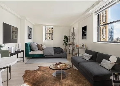 West 34th Street - Photo 1