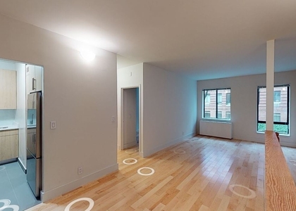 West 53 Street - Photo 1