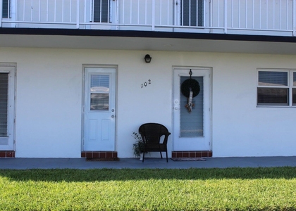 1113 Lake Terrace - Photo 1