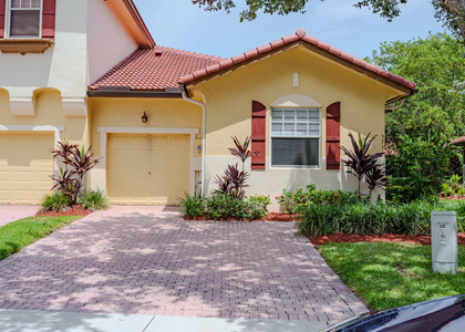 5733 Nw 119th Drive - Photo 1