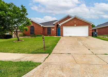 7921 Rattlers Court - Photo 1
