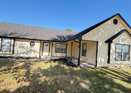 5300 County Road 437 - Photo 1