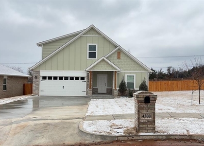 4300 Ne 123rd Street - Photo 1