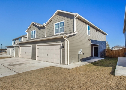 308 Stone Court - Photo 1