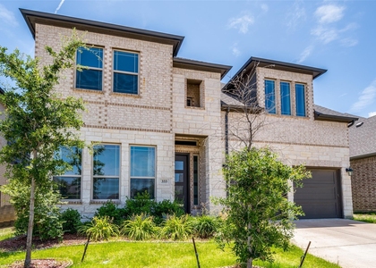 333 Foxthorne Way - Photo 1