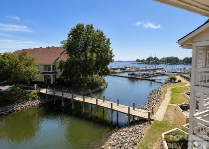 18015 Kings Point Drive - Photo 1