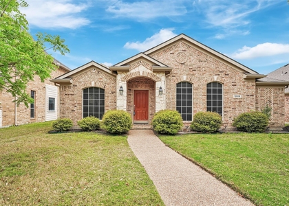 12618 Red Hawk Drive - Photo 1