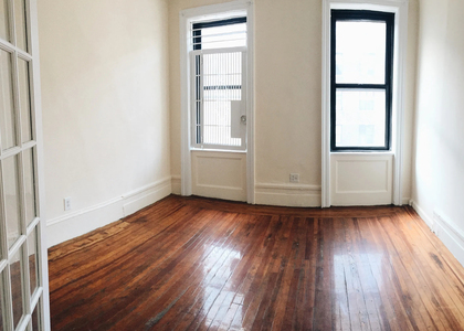 188 Claremont Avenue (La Salle - Photo 1