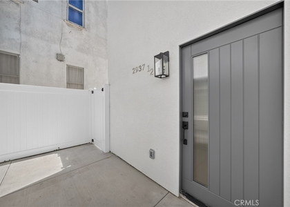 2937 1/2 10th Avenue - Photo 1