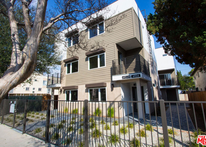 4924 Laurel Canyon - Photo 1