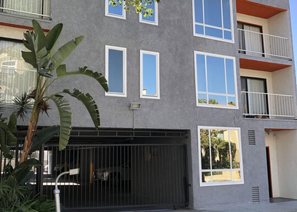 957 S St Andrews Place - Photo 1