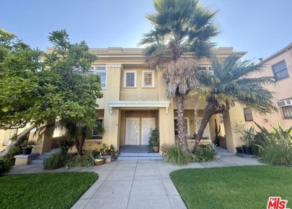 2011 N Vermont Avenue - Photo 1