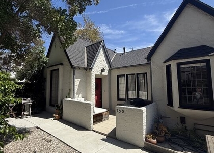 750 N Martel Avenue - Photo 1