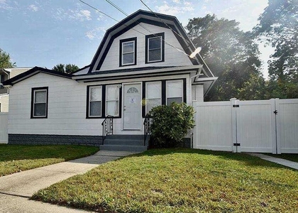 980 Thomas Place - Photo 1