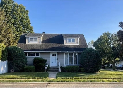 11 Ida Avenue - Photo 1