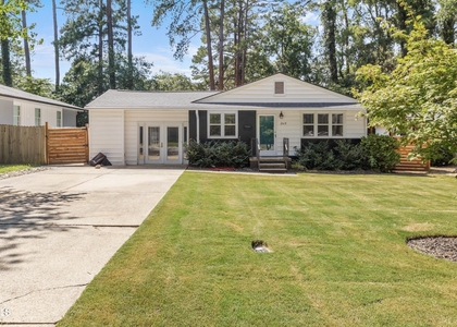 2115 Bellaire Avenue - Photo 1