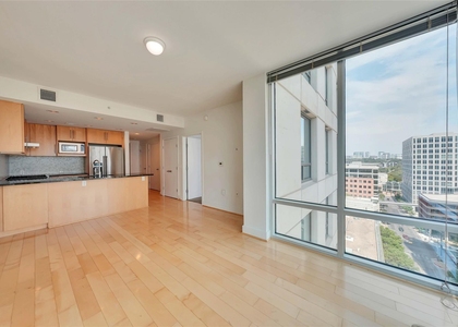300 Bowie St - Photo 1
