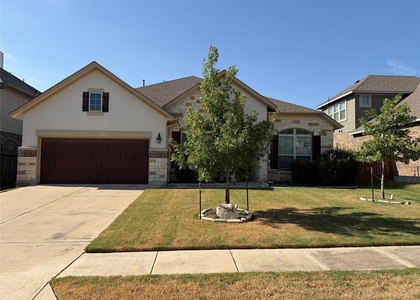 104 Canyon Lake Ln - Photo 1