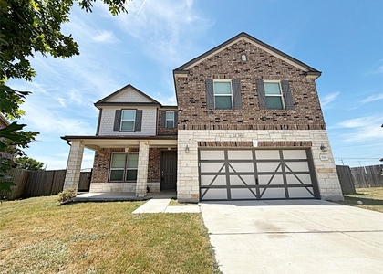 1720 Foxglove Cir - Photo 1