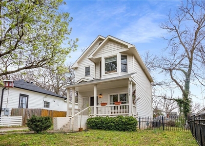 1014 Fern Avenue Se - Photo 1